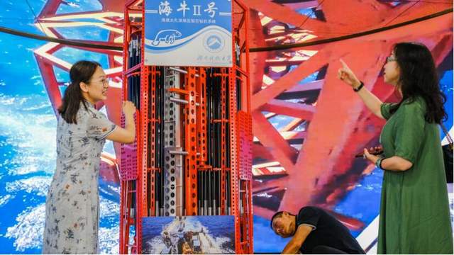 重走偉人路，謳歌新時(shí)代——湘潭市文聯(lián)主題文藝采風(fēng)創(chuàng)作活動(dòng)紀(jì)實(shí)